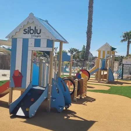 Mobilhome 4 Ou 5 Personnes Les Sables Du Midi A مكان تخييم *